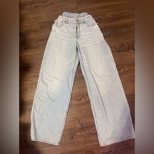 American eagle baggy mom jean